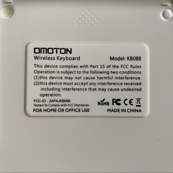 Omoton wireless keyboard with stand brand new - Picture 4 of 4